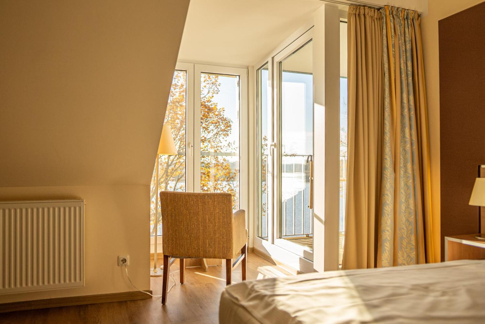 Hotel Seeblick Thuelsfeld Bagian luar foto