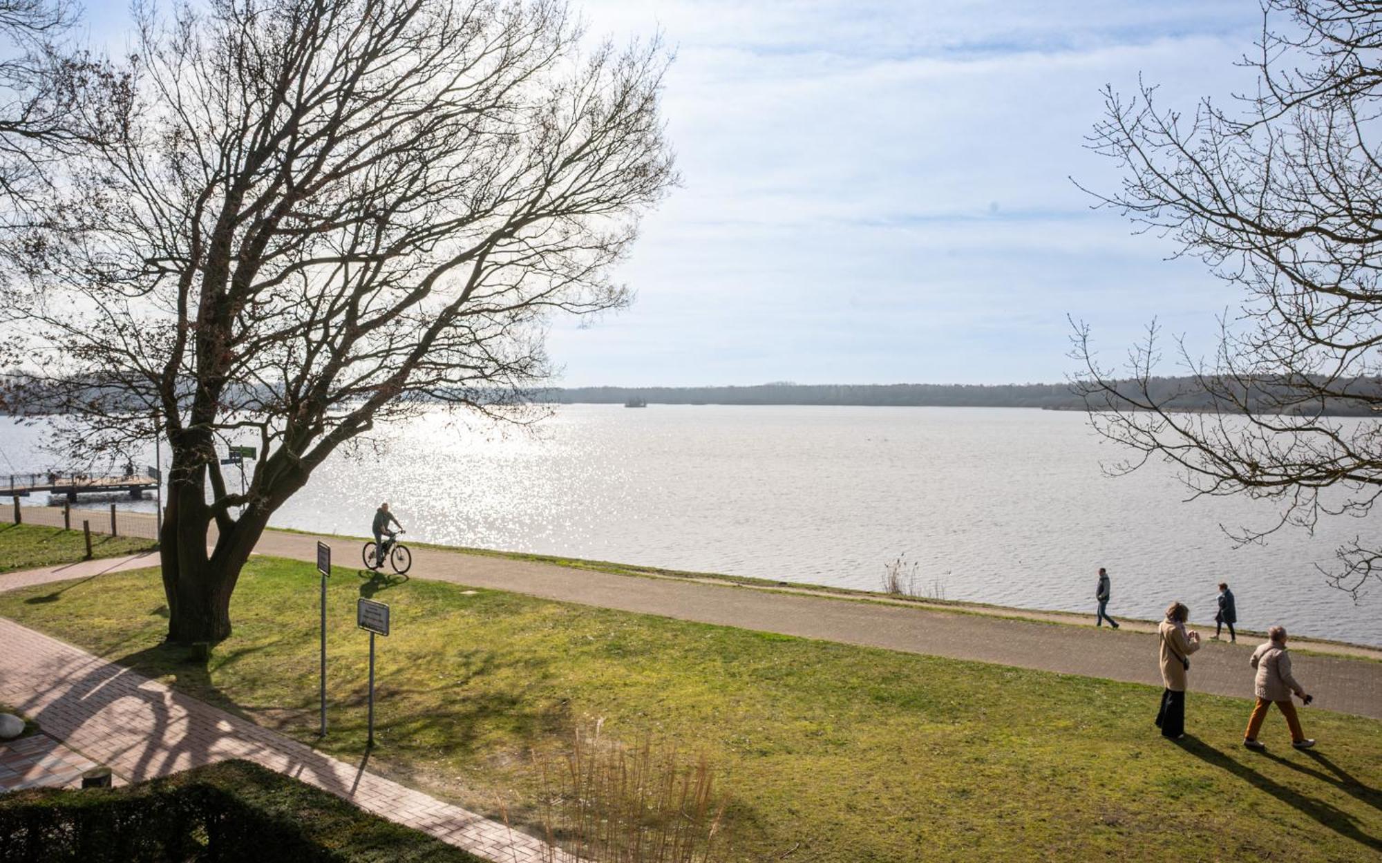Hotel Seeblick Thuelsfeld Bagian luar foto