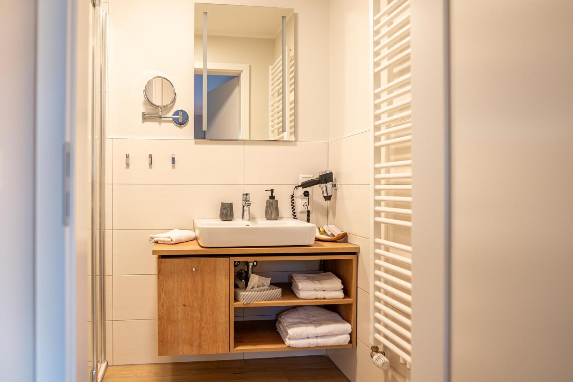 Hotel Seeblick Thuelsfeld Bagian luar foto