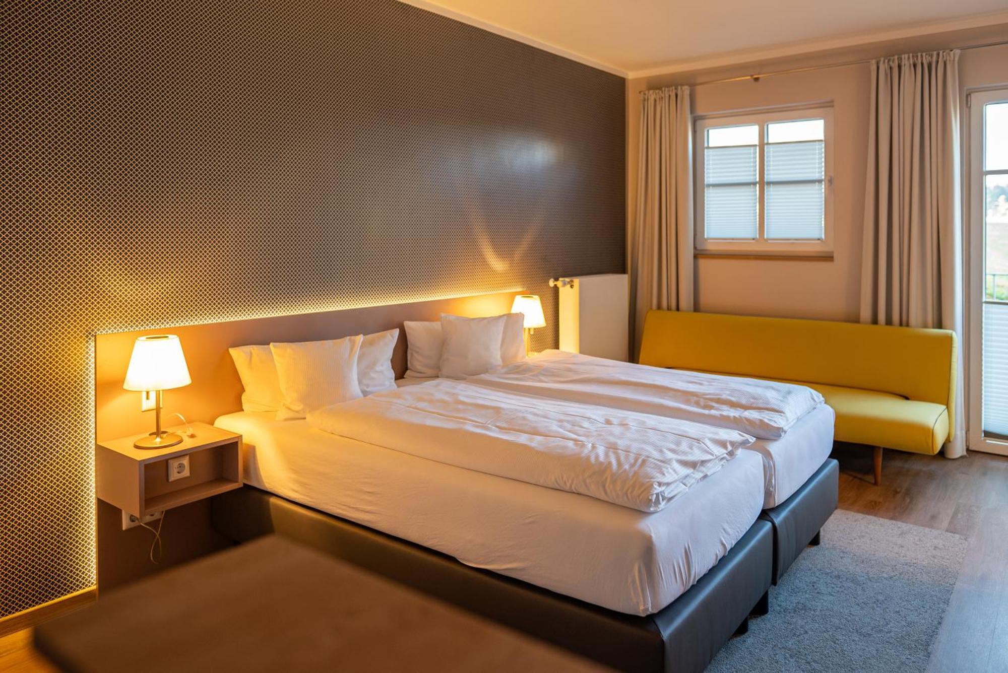 Hotel Seeblick Thuelsfeld Bagian luar foto