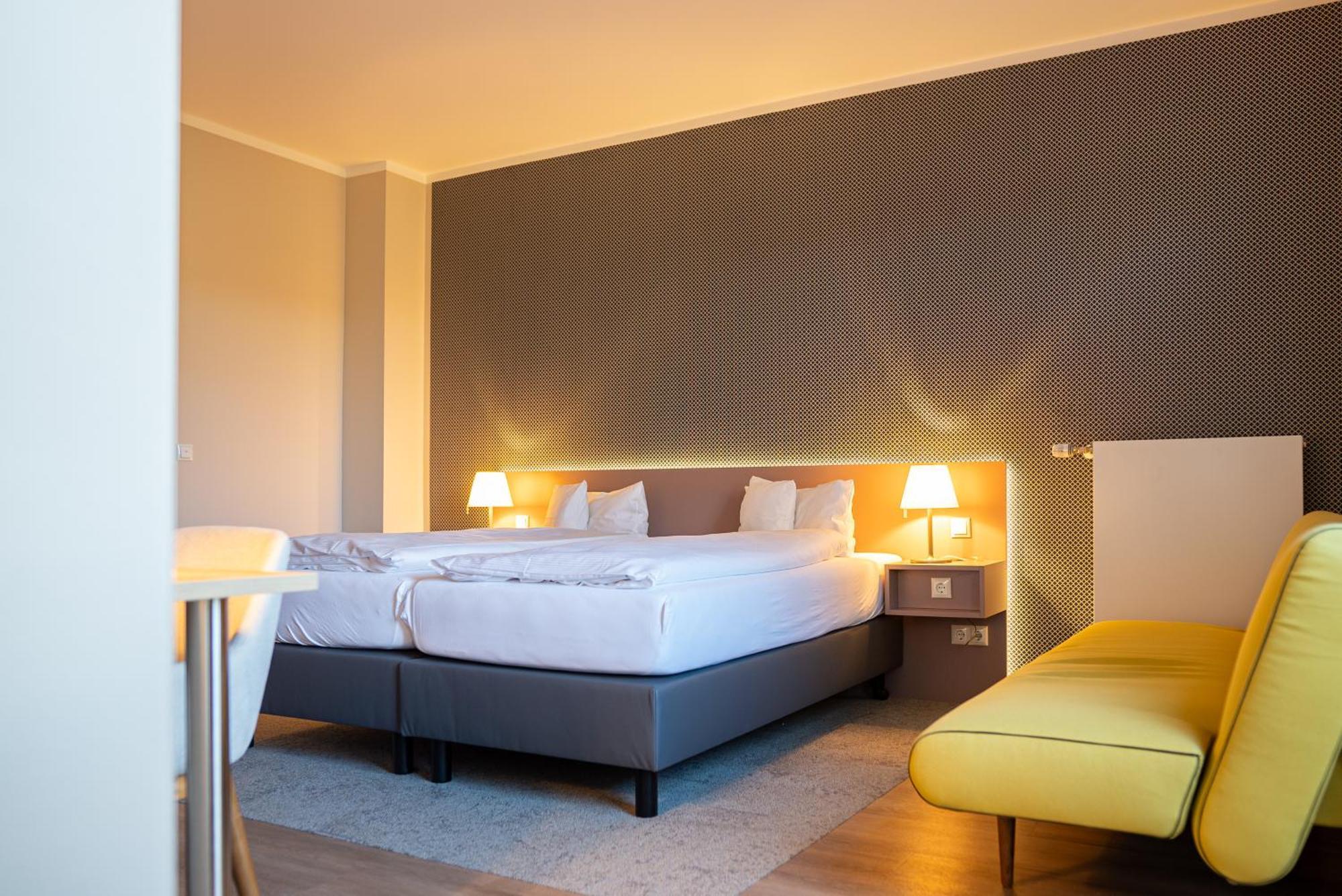 Hotel Seeblick Thuelsfeld Bagian luar foto