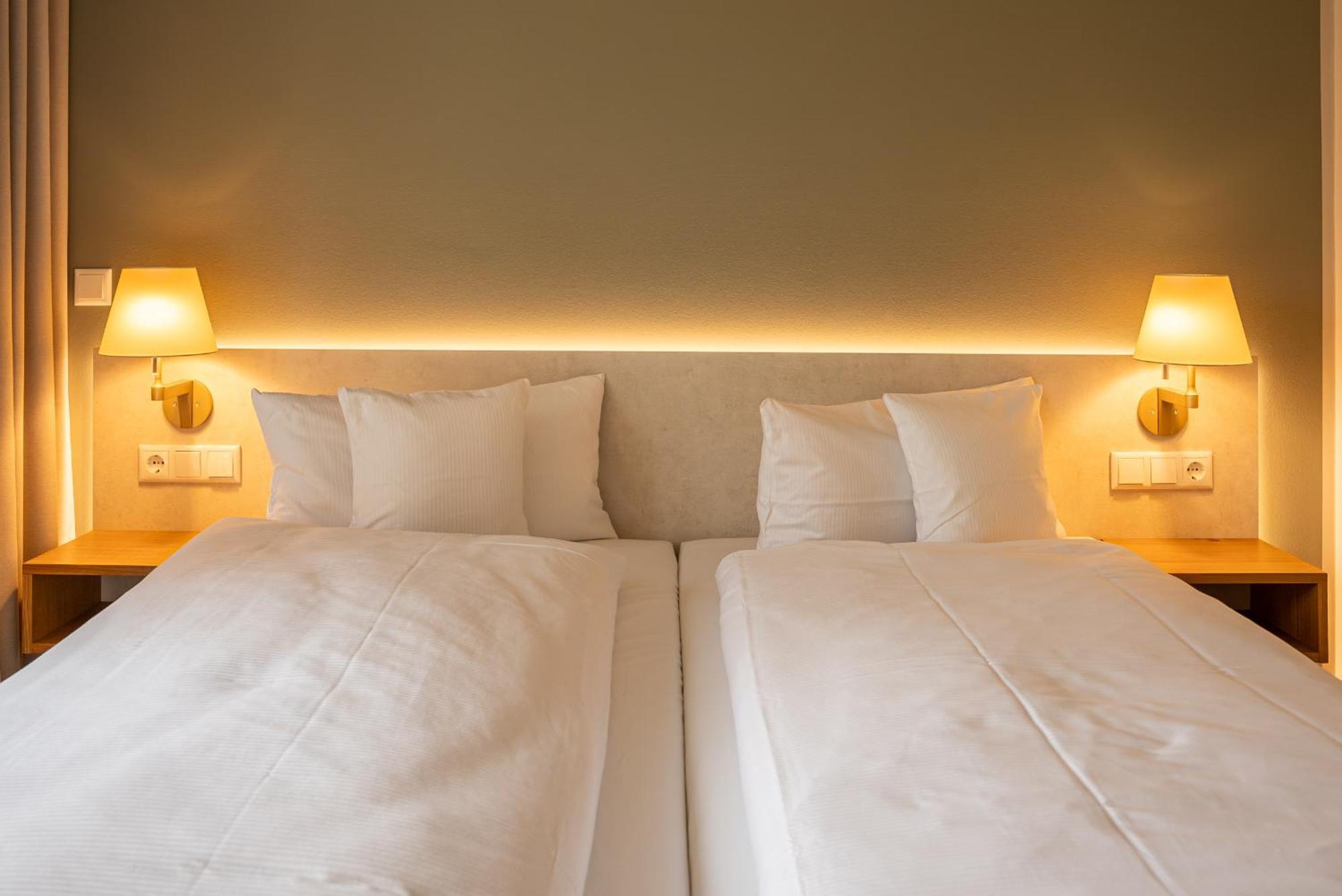 Hotel Seeblick Thuelsfeld Bagian luar foto